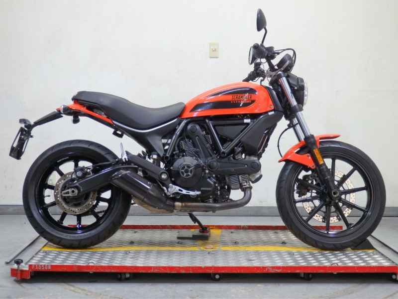 Ducati Scrambler Sixty2 2018