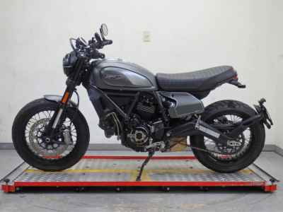 Ducati Scrambler Nightshift 2021