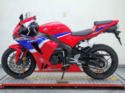 Honda CBR600RR 2024