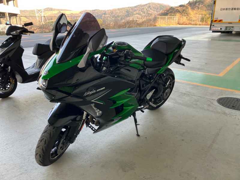 Kawasaki Ninja H2 SX 2024