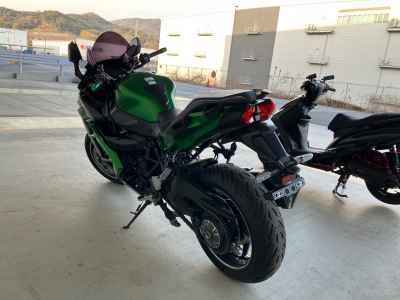 Kawasaki Ninja H2 SX 2024