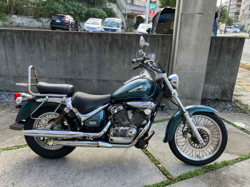 Suzuki Intruder 250LC