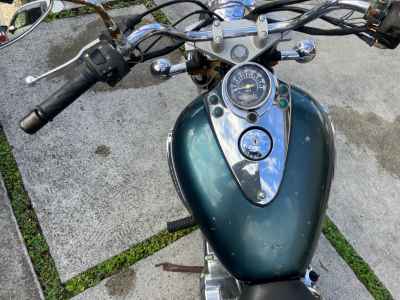 Suzuki Intruder 250LC