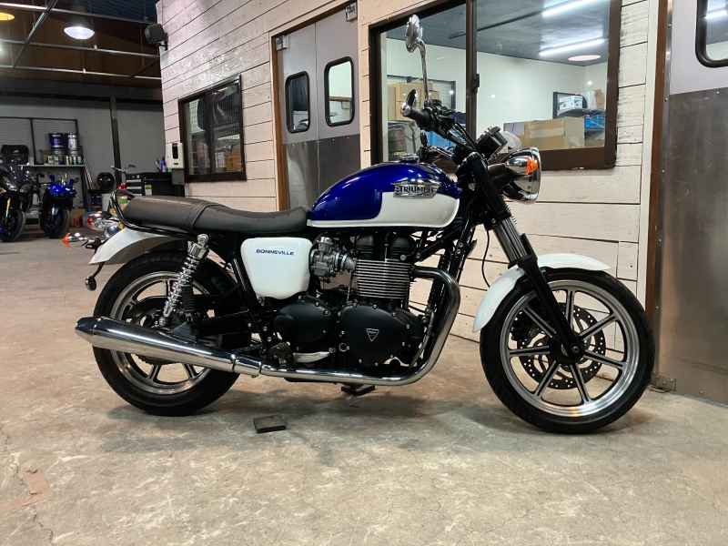 Triumph Bonneville T100 2015