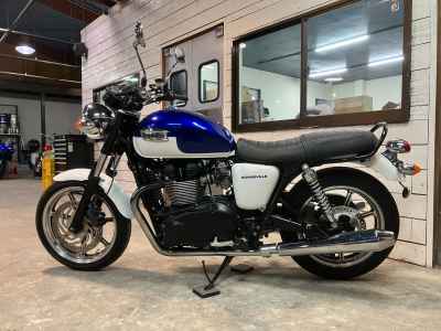 Triumph Bonneville T100 2015