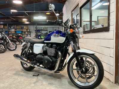 Triumph Bonneville T100 2015