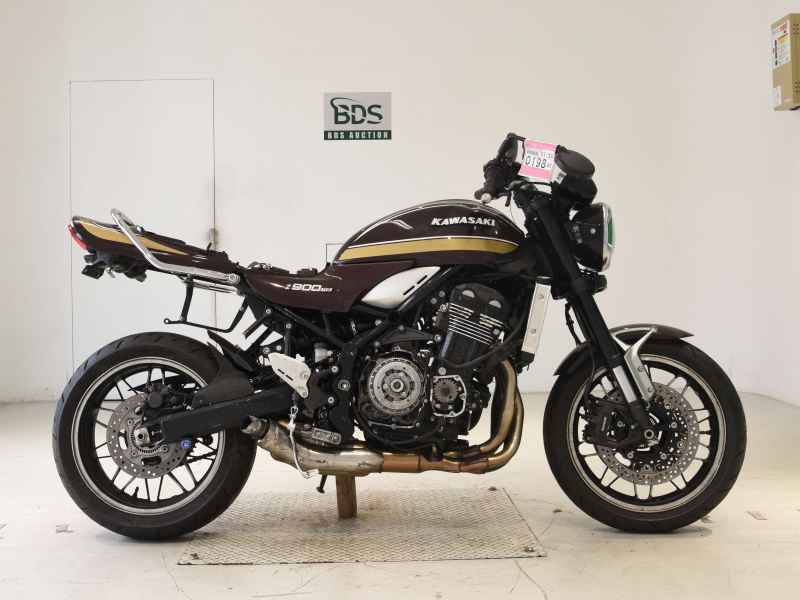 Kawasaki Z900RS 2025