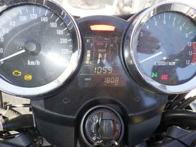Kawasaki Z900RS 2025