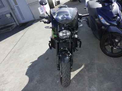 Kawasaki Z900RS 2025
