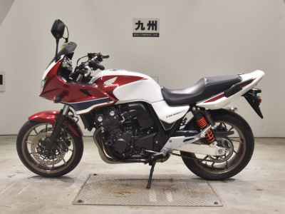 Honda CB400 Super Boldor 2017