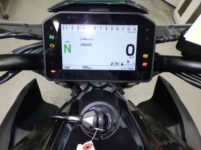 Kawasaki Z900 2025