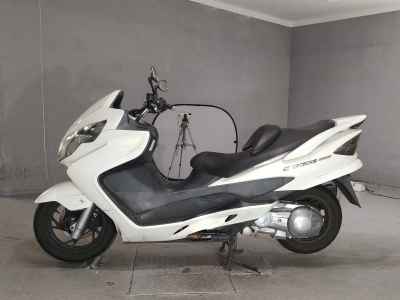 Suzuki Skywave 250S