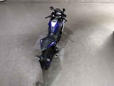 Yamaha YZF-R25 2015
