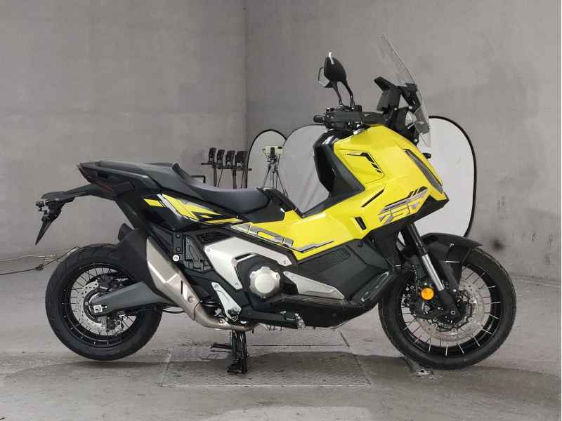 Honda X-Adv 750 2025