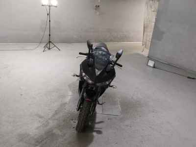 Yamaha YZF-R25 2015
