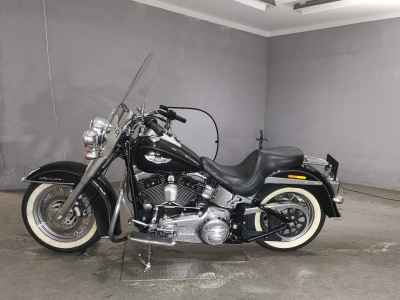 Harley-Davidson Deluxe FLSTN1580 2008