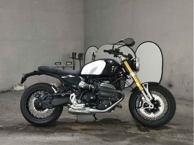 BMW R nineT 2024