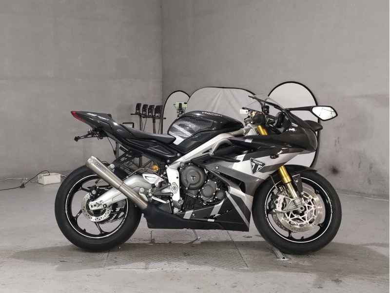 Triumph Daytona Moto2 765 LTD 2020