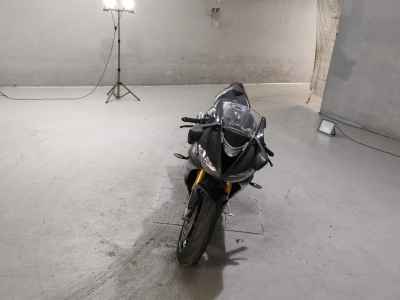Triumph Daytona Moto2 765 LTD 2020