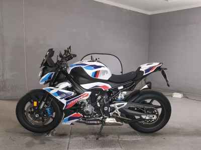 BMW M1000R 2024
