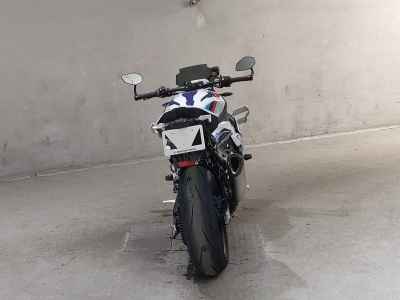 BMW M1000R 2024