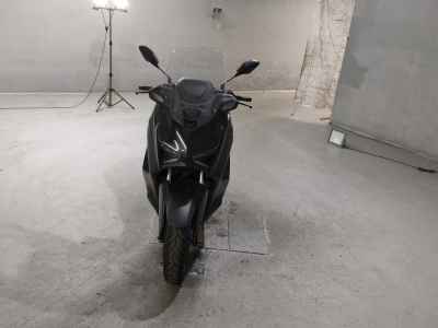 Yamaha XMAX 250