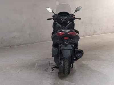 Yamaha XMAX 250