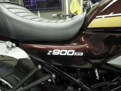 Kawasaki Z900RS 2025