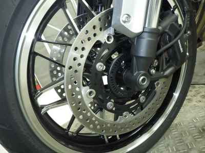 Kawasaki Z900RS 2025