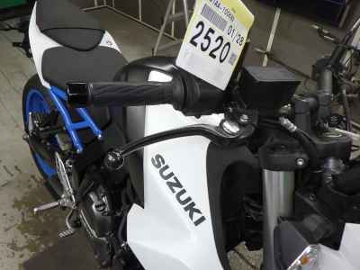 Suzuki GSX-8S 2023