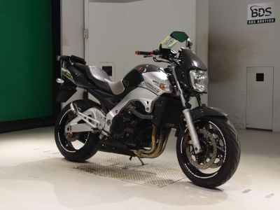 Suzuki GSR400 2007