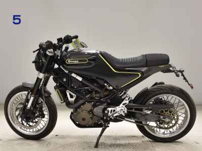 Husqvarna Svartpilen 401 2019