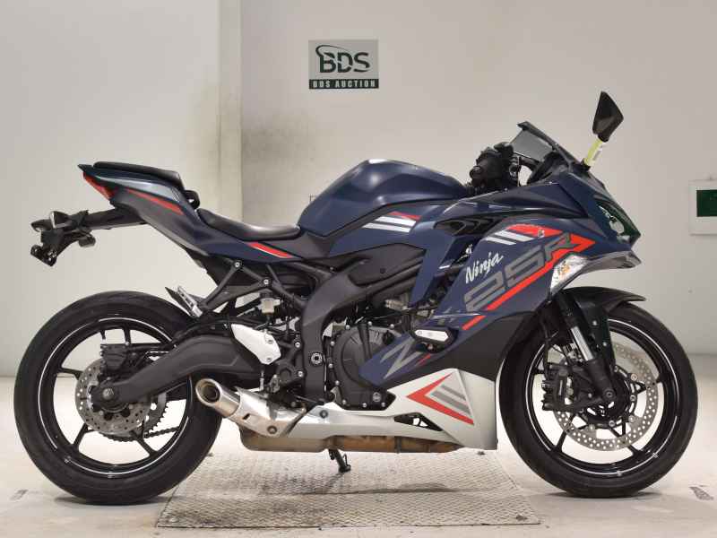 Kawasaki Ninja ZX-25R 2022