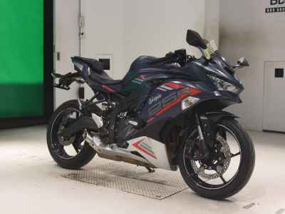 Kawasaki Ninja ZX-25R 2022