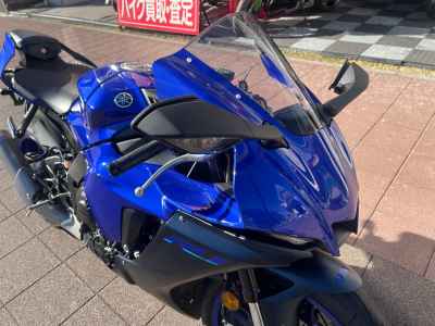 Yamaha YZF-R1 2023