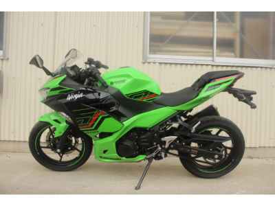 Kawasaki Ninja 400 2023