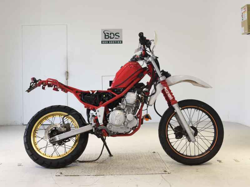 Yamaha XT250 Serow 2020