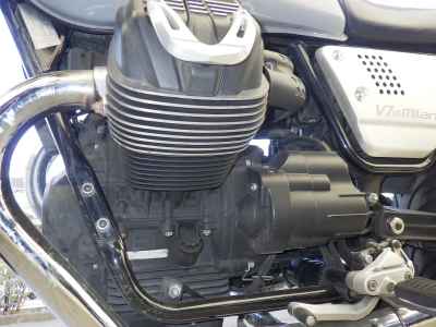 Moto Guzzi V7 III Milano 2018