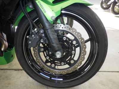 Kawasaki Ninja 400 2025