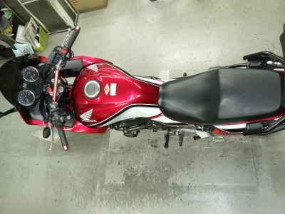 Honda CB400 Super Boldor 2022