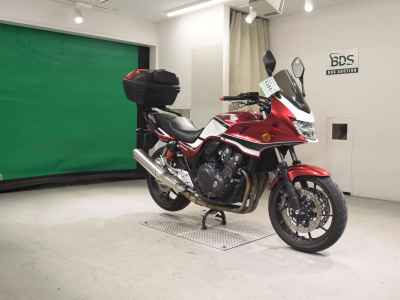 Honda CB400 Super Boldor 2022