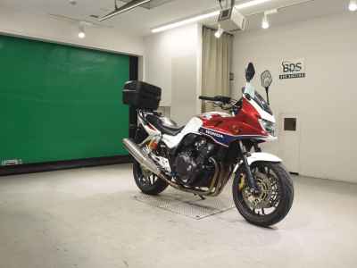 Honda CB400 Super Boldor 2018