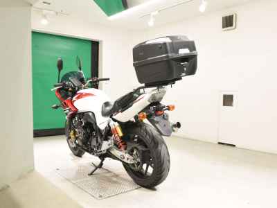 Honda CB400 Super Boldor 2018