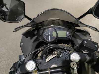 Yamaha YZF-R25 2015