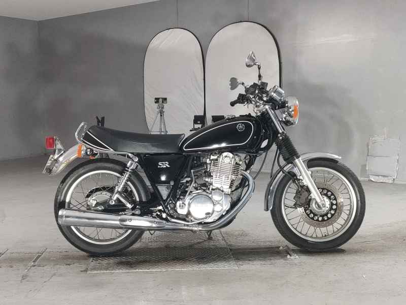 Yamaha SR400 2010