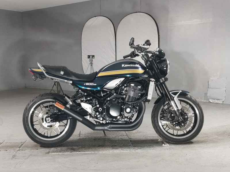 Kawasaki Z900RS 2023