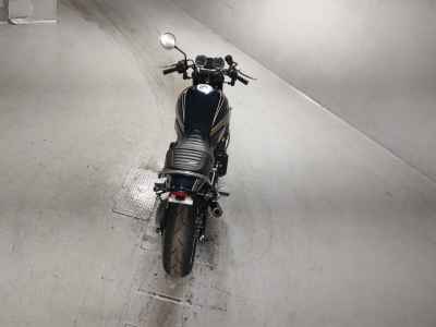 Kawasaki Z900RS 2023