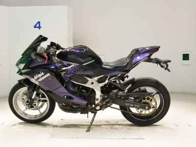 Kawasaki Ninja ZX-25R 2020