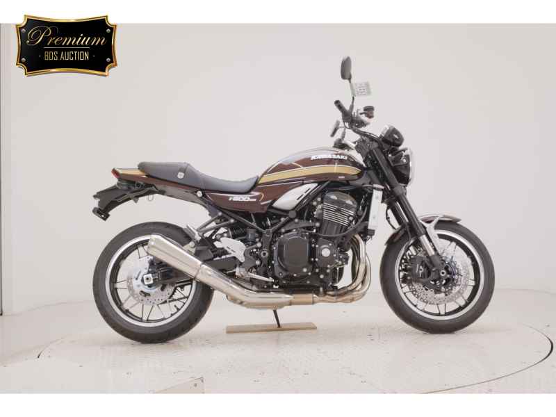 Kawasaki Z900RS 2025