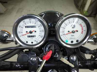 Yamaha SR400 2019